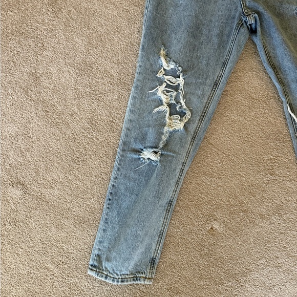 High Rise Distressed Blue Jeans - Picture 4 of 12